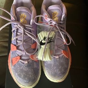 Kyrie 7 Daughter Azurie